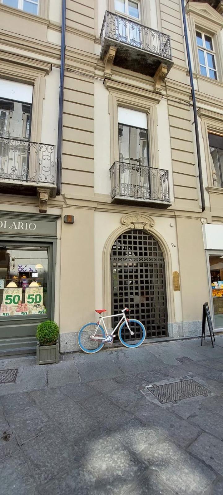 Acadamis - Garibaldi 9 Bis - Piazza Castello Daire Torino Dış mekan fotoğraf